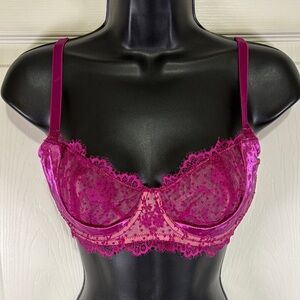 Victoria’s Secret Dream Angels Lace Women's Bra in Fuchsia Sz 36C